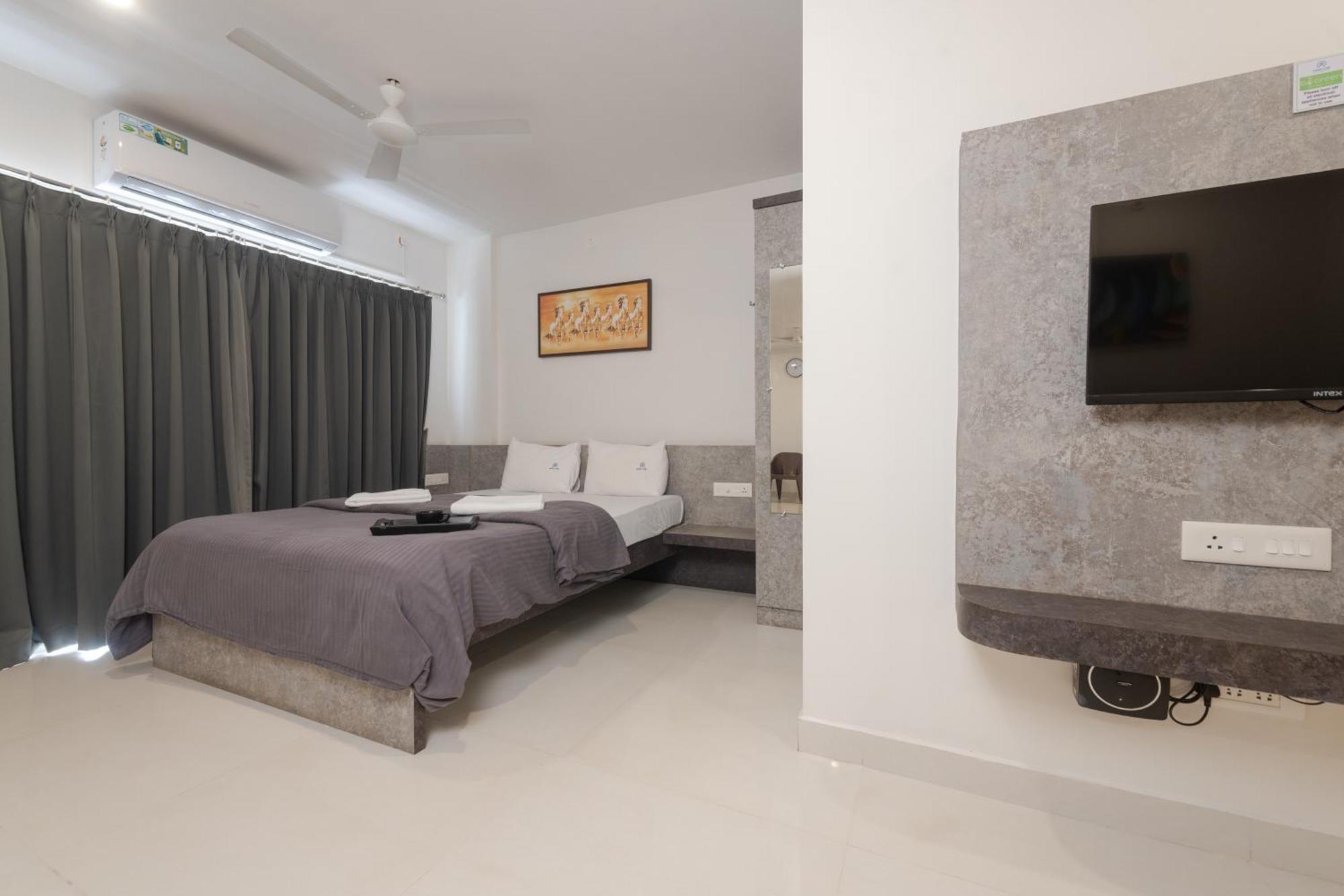Manipal Atalia Service Apartments Exterior photo